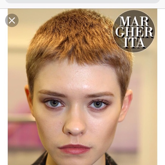 Meet your Posher, Veronica - Picture 1 of 1